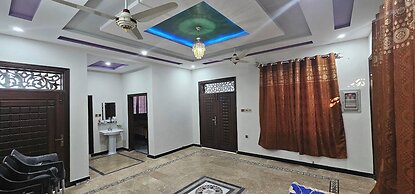 Mirpur 3-bed House Sleeps 6