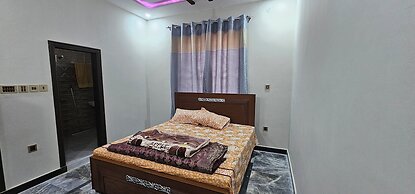 Mirpur 3-bed House Sleeps 6