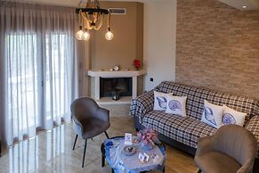 Effie's Maisonette With Detached Studio