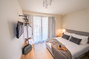 Luaz Suites Volos Center