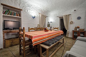 CUEVAS VICTORIA