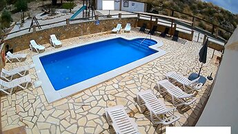CUEVAS VICTORIA