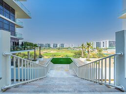 Luxury StayCation - Studio in Damac Hills with Balcony and Golf Views