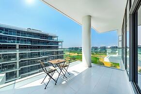 Luxury StayCation - Studio in Damac Hills with Balcony and Golf Views