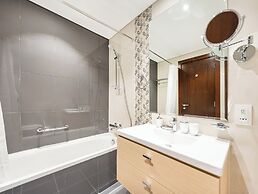 Luxury StayCation - Studio in Damac Hills with Balcony and Golf Views