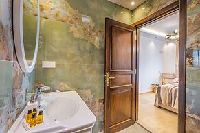 White Garden Villas