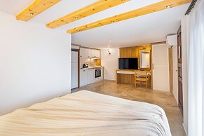 White Garden Villas