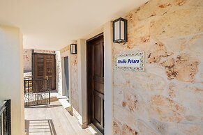 White Garden Villas