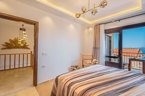 White Garden Villas