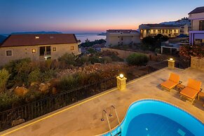 White Garden Villas