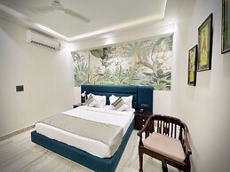 The Orion Express - Kailash Colony