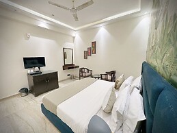 The Orion Express - Kailash Colony