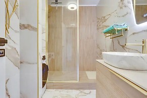 Paris luxury apartment Eiffel Tower View