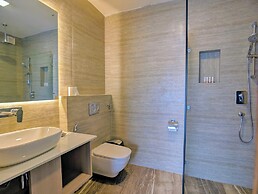 Uma Residence & Suites