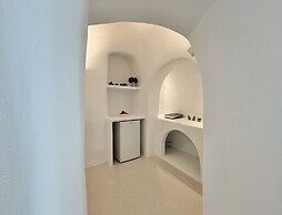 As Holiday caves