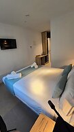 Hostal Rambla 24 by Holihome