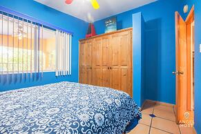 Cozy Stay 2 blocks from the beach