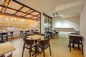 Novus Laureles