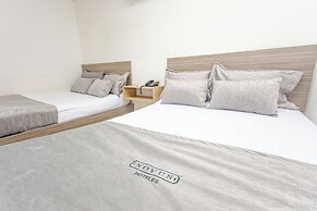 Novus Laureles