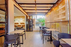Novus Laureles