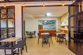 Novus Laureles