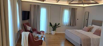 VERANI SUITES