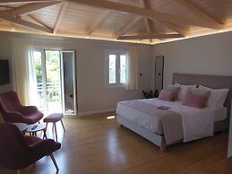 VERANI SUITES