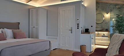 VERANI SUITES