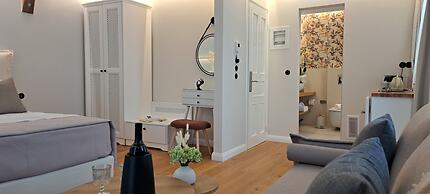 VERANI SUITES