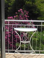 VERANI SUITES