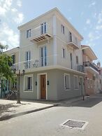 VERANI SUITES