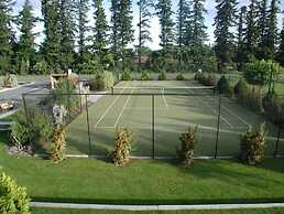Brinkley Resort