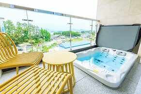 DONGHO BEACH HOTEL