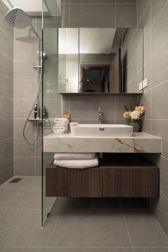Elyday Apartment Hillside Phu Quoc - Sea & Firework view