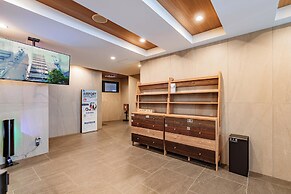 Apartment Hotel 11 Namba Minami III