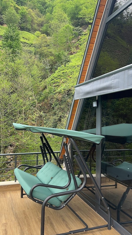 Barva Suit Bungalov