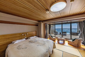 Ocean View Hiromi SPA Hotel