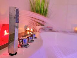 Wellness- Hottub & Sauna- Pet Friendly- Hiking