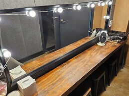 Travel Light Hostel
