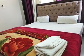 Hotel Amrapali