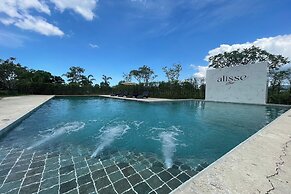 Alisse Stay Phuket Layan