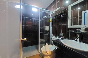D'Merlion Hotel