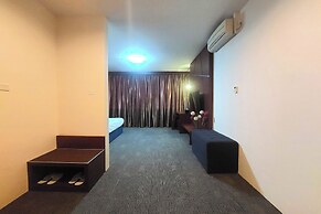 D'Merlion Hotel