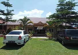 Robbani Edotel Liwa Syariah