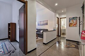 Central & Cozy Apartment by Wonderful Italy