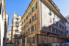 Central & Cozy Apartment by Wonderful Italy