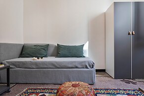 Central & Cozy Apartment by Wonderful Italy