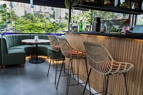 The O By Seekers Medellín