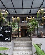 The O By Seekers Medellín
