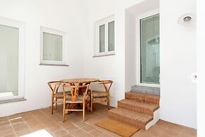 Limehome Evora Largo dos Penedos